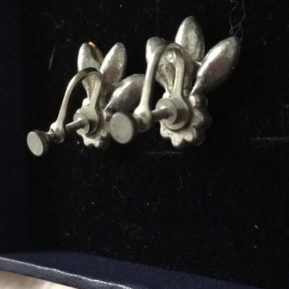 Moissanite earrings - Picture 4 of 7